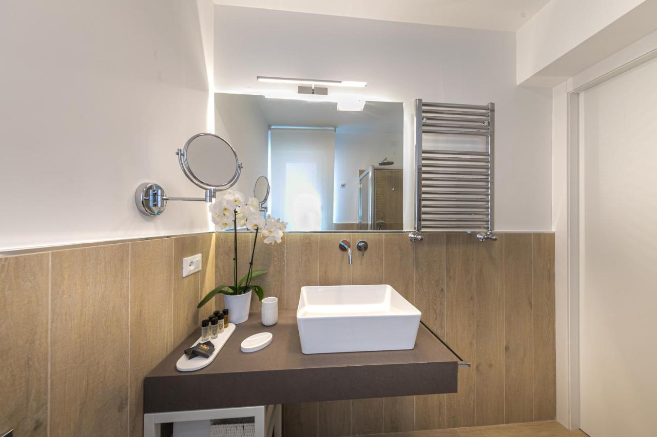 La Home42 Suite Palermo Exteriör bild