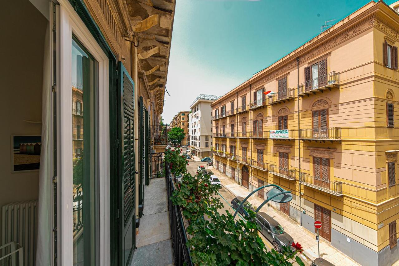 La Home42 Suite Palermo Exteriör bild